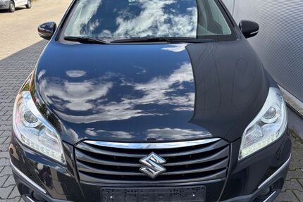 Suzuki (SX4) S-Cross 43.000 km 12.999 € Wiesbaden 65201