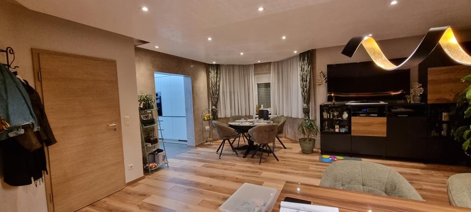 Mehrfamilienhaus, Wohnhaus Flörsheim am Main - 7 Zimmer, 180 m&sup2;, 1.050.000&euro; | Angebot:25975245