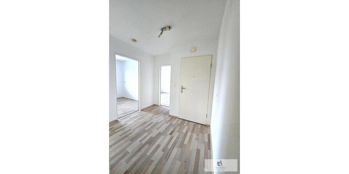 Modernisierte 2 Zimmer Wohnung im Erdgeschoss mit Balkon-Idyll in ruhiger 5-Parteien-Anlage 2 zimmer