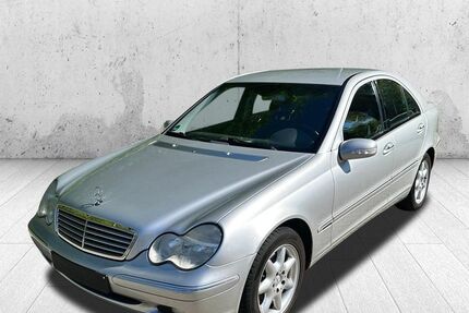 Mercedes-Benz C 240 194.837 km 1.950 &euro; Mörfelden-Walldorf 64546