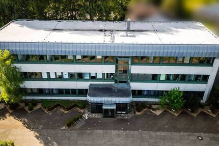 **Attraktives Büro- und Geschäftsgebäude (teilvermietet) in bester Gewerbelage von Langenselbold** zimmer