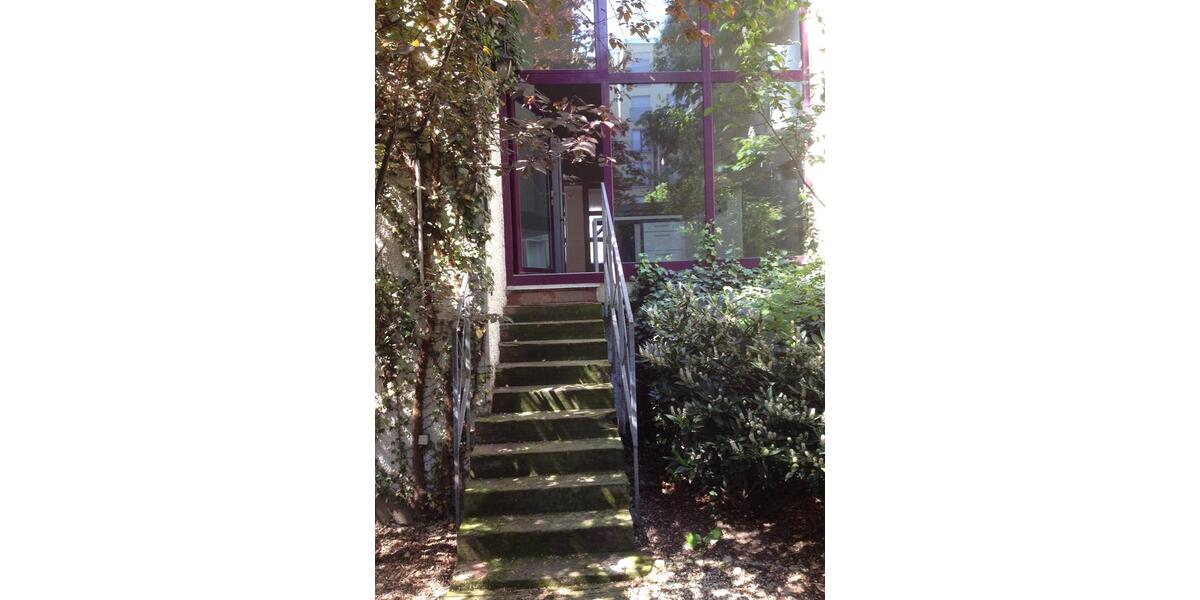 Hochparterre Frankfurt am Main Bockenheim - 3 Zimmer, 97 m&sup2;, 2.250&euro; | Angebot:26267023