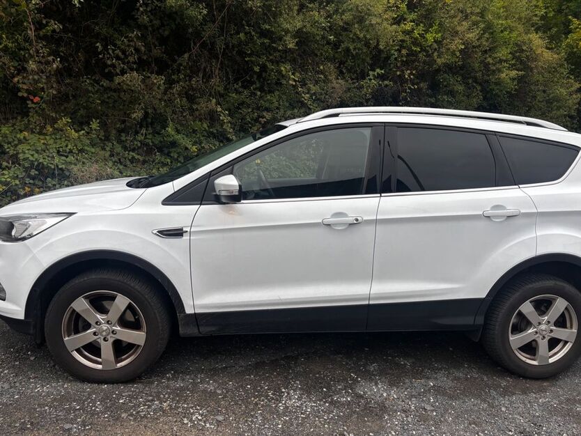 Ford Kuga 85.600 km 14.600 € Gelnhausen 63571