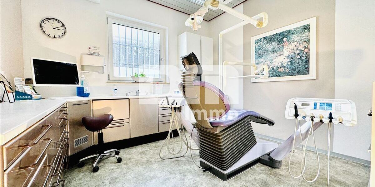 Ladeneinheit und Büro Praxisfläche teilvermietet im Paket mit umfangreicher Ausstattung - Gewerbeobjekt Kleinostheim | Angebot:26971242