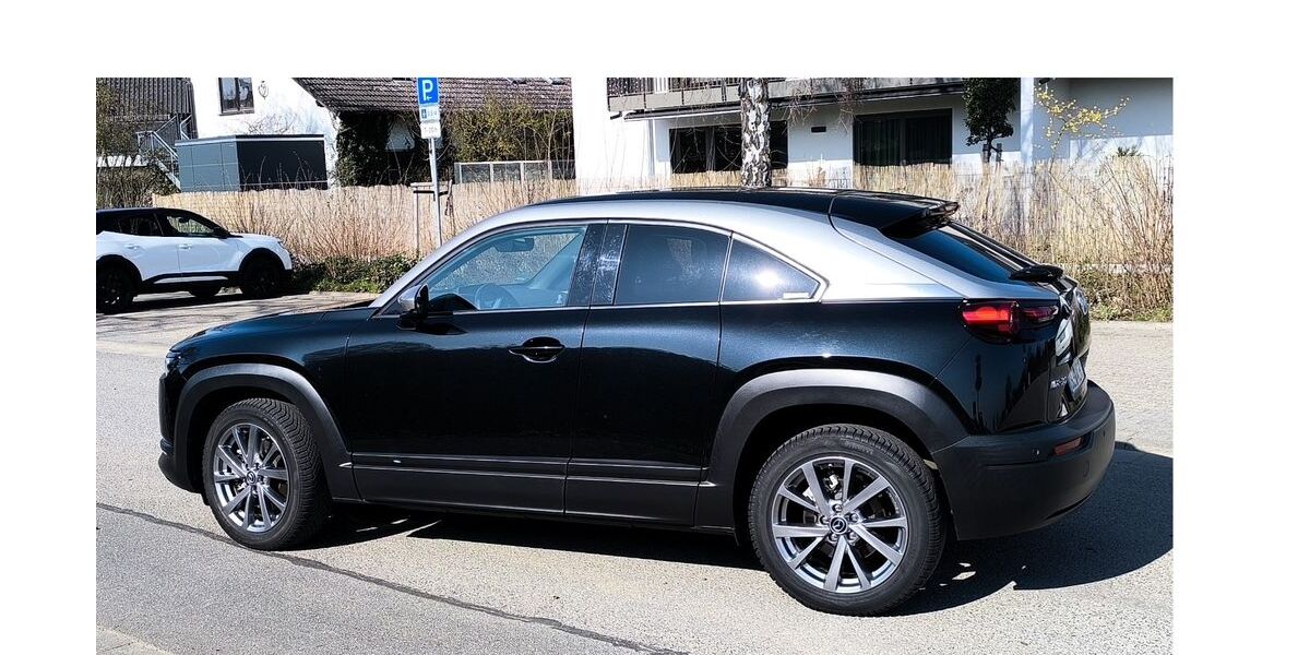 Mazda MX-30 28.800 km 15.900 &euro; Rüsselsheim 65428