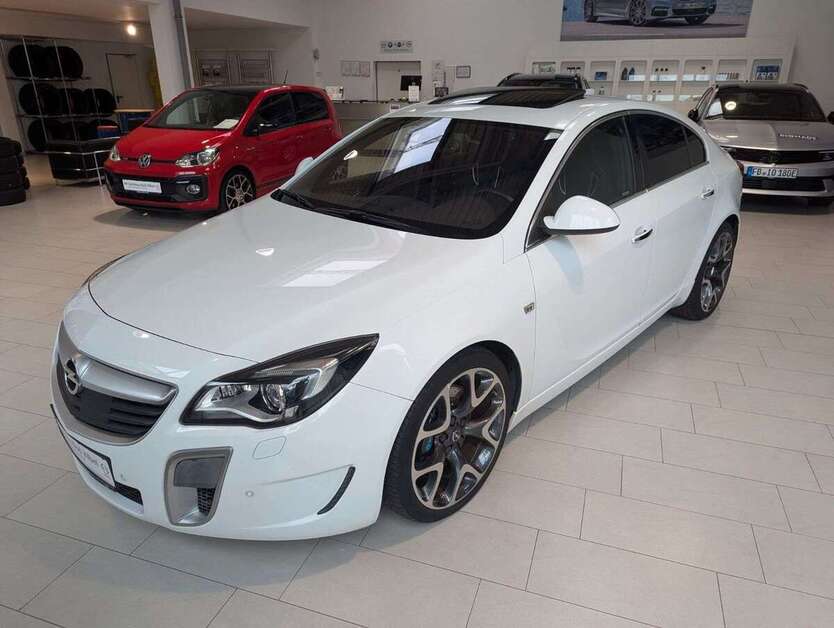 Opel Insignia 82.000 km 22.500 € Bad Vilbel 61118