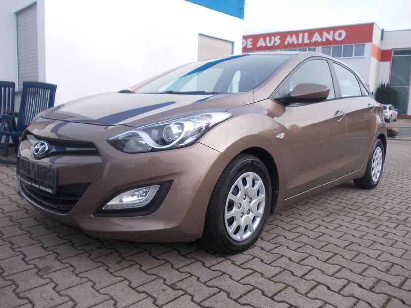Hyundai i30 88.000 km 7.900 € Mörfelden 64546