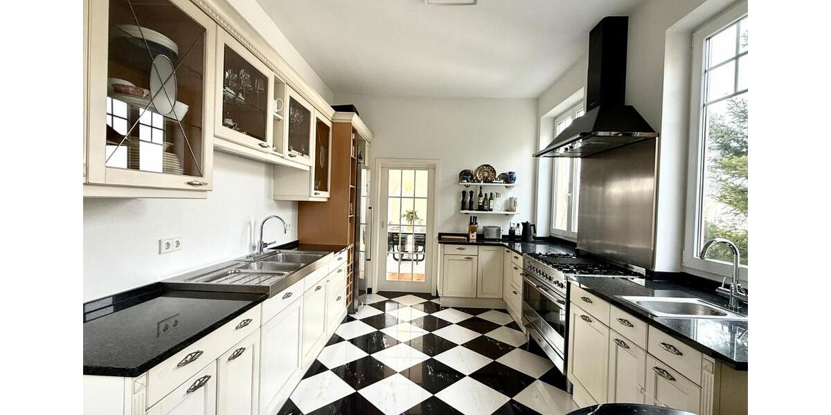 Einfamilienhaus Königstein im Taunus - 7 Zimmer, 292 m&sup2;, 1.550.000&euro; | Angebot:26129847