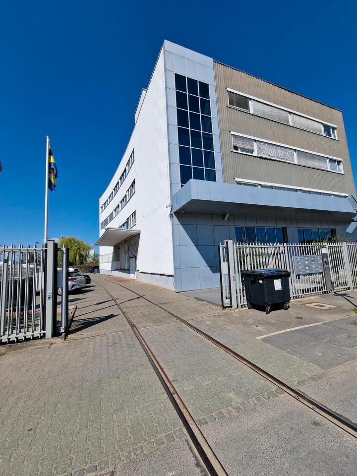2 Büroräume in Frankfurt Fechenheim zu vermieten Büro