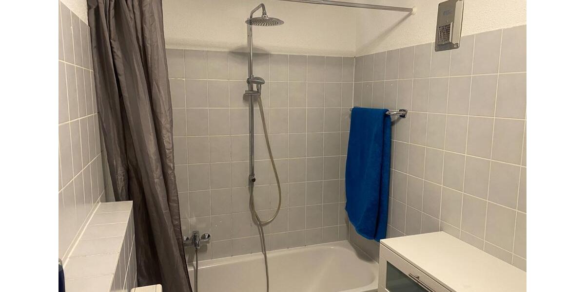 Exklusives Appartement mit Balkon und Einbauküche in der Mainaue 1 zimmer