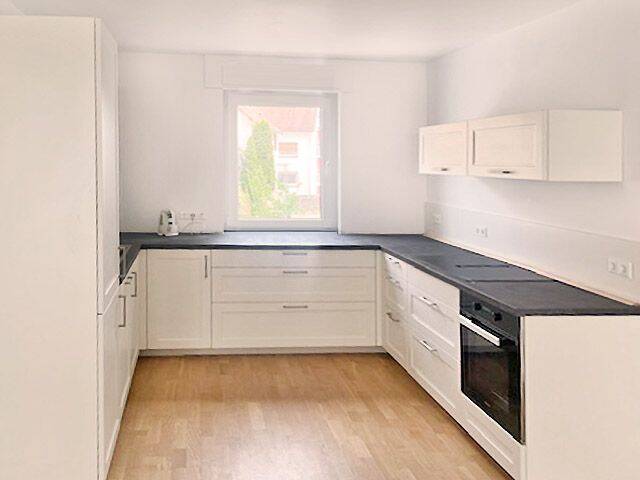 Einfamilienhaus Frankfurt am Main Seckbach - 7 Zimmer, 185 m&sup2;, 2.900&euro; | Angebot:26806913