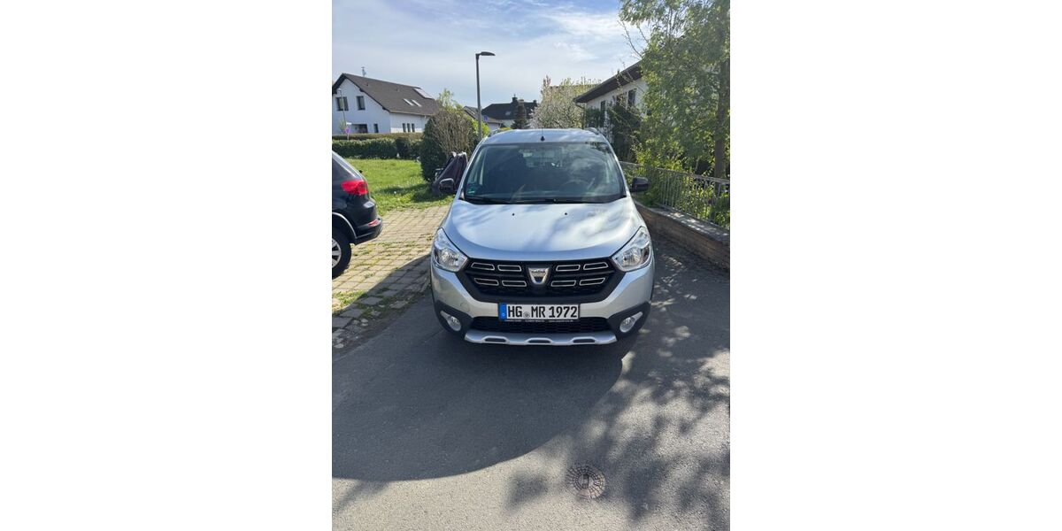 Dacia Lodgy 64.500 km 11.950 &euro; Wehrheim 61273