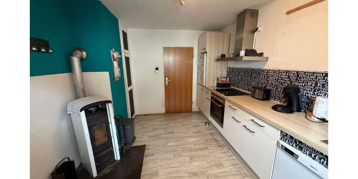 Großzügiges Einfamilienhaus mit Garten und Scheune - Einfamilienhaus Wehrheim | Angebot:27280590