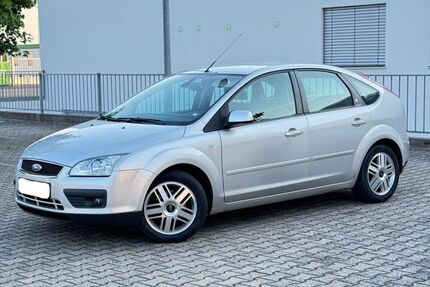 Ford Focus 82.400 km 4.750 € Wiesbaden 65185