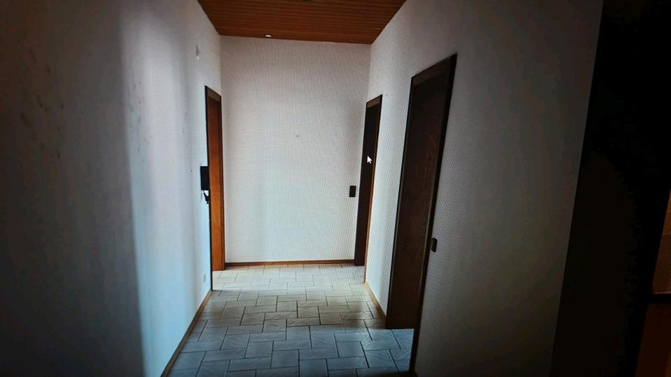 Etagenwohnung Karben - 4 Zimmer, 120 m&sup2;, 1.500&euro; | Angebot:26270783