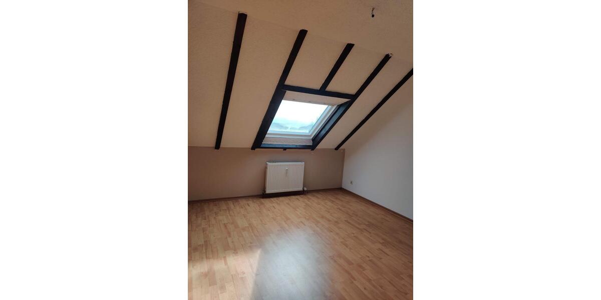 Großzügige 3-Zimmer-Wohnung mit Kellerabstellraum in Hain-Gründau 3 zimmer