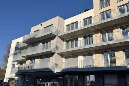 Wohnung zum Mieten in BAd Vilbel 2.270 € 120 m² 3 zimmer