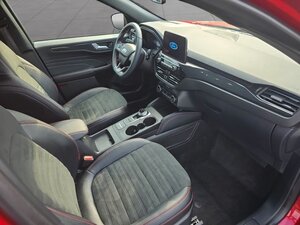 Ford Kuga ST-Line X*Winter*AHK*Styling*Technologie 30.000 km 25.490 &euro; Nidderau 61130