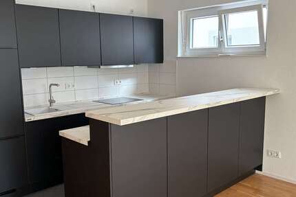Wohnung zum Mieten in Frankfurt am Main 1.460 € 78.2 m² 3 zimmer
