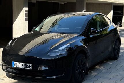 Tesla Model Y 21.200 km 44.500 € Wiesbaden 65197