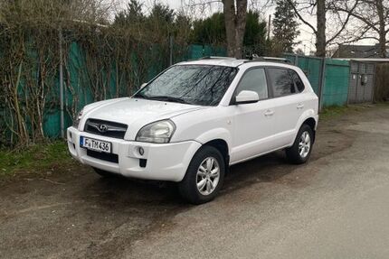 Hyundai TUCSON 109.000 km 3.900 € Frankfurt 60598
