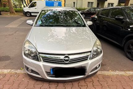Opel Astra 106.000 km 5.000 &euro; Frankfurt am Main 65931