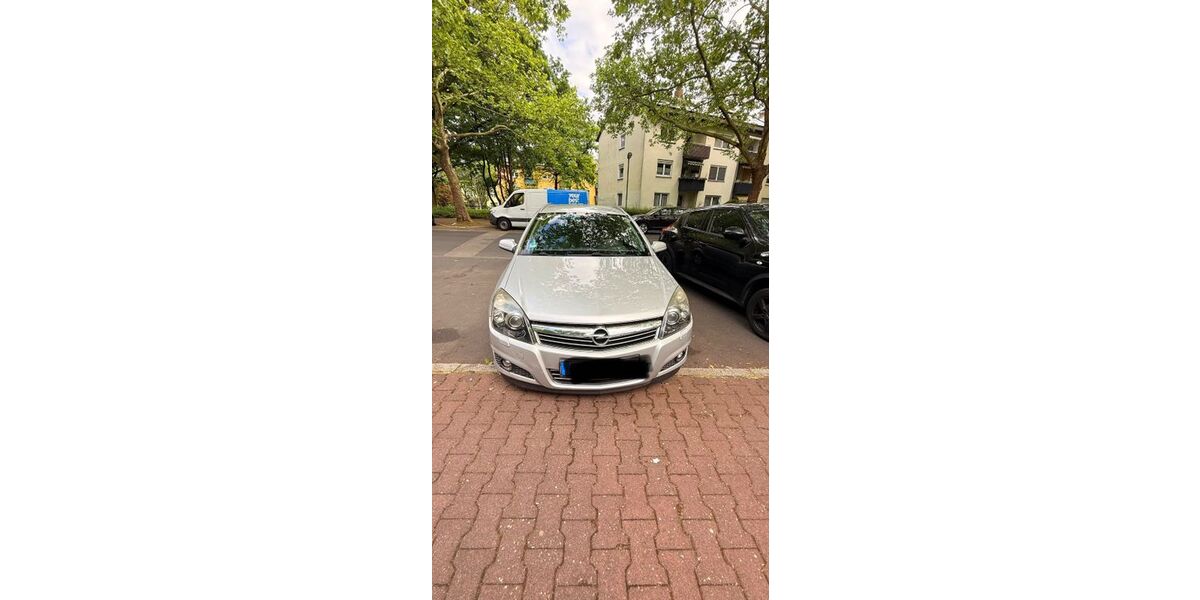Opel Astra 106.000 km 5.000 &euro; Frankfurt am Main 65931
