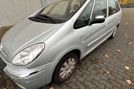 Citroen Xsara Picasso 210.000 km 1.990 € Hanau 63452
