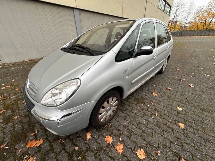 Citroen Xsara Picasso 210.000 km 1.990 € Hanau 63452