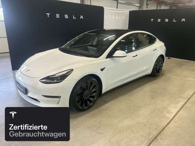 Tesla Model 3 54.444 km 30.800 € Hanau 63457