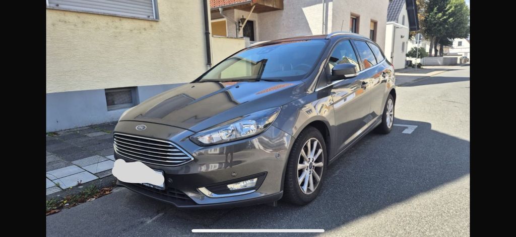 Ford Focus 81.000 km 7.500 € Darmstadt 64291