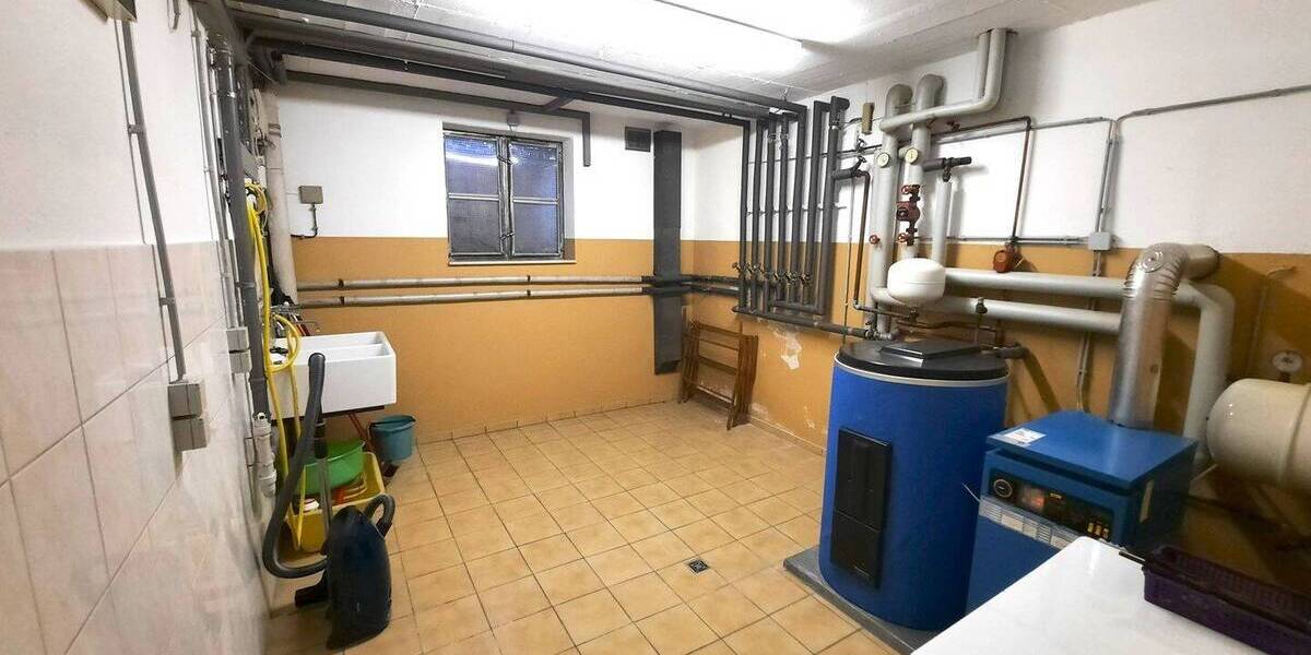 Einfamilienhaus Kriftel - 8 Zimmer, 251 m&sup2;, 1.080.000&euro; | Angebot:25968360