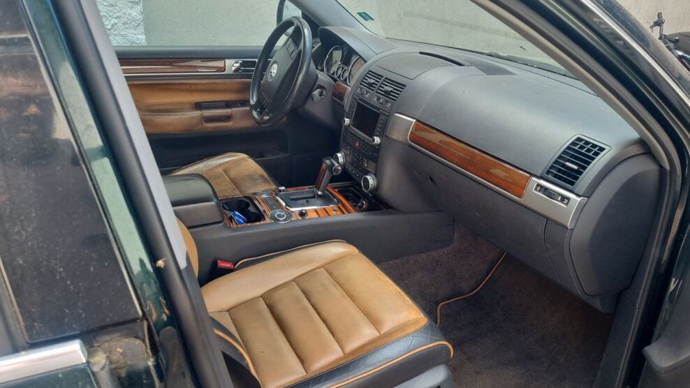 VW Touareg 191.000 km 4.000 € Frankfurt 65934