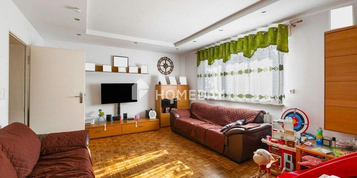 Mehrfamilienhaus, Wohnhaus Frankfurt Bonames - 9 Zimmer, 280 m&sup2;, 1.080.000&euro; | Angebot:25820181