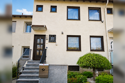 Sonnige Aussichten in Klein-Auheim - Charmantes Reihenhaus für die ganze Familie! - Haus Hanau Groß-Steinheim | Angebot:26931612