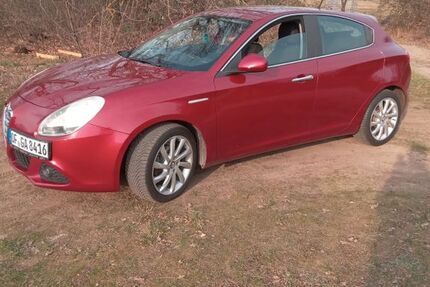 Alfa Romeo Giulietta 161.000 km 3.999 &euro; Obertshausen 63179