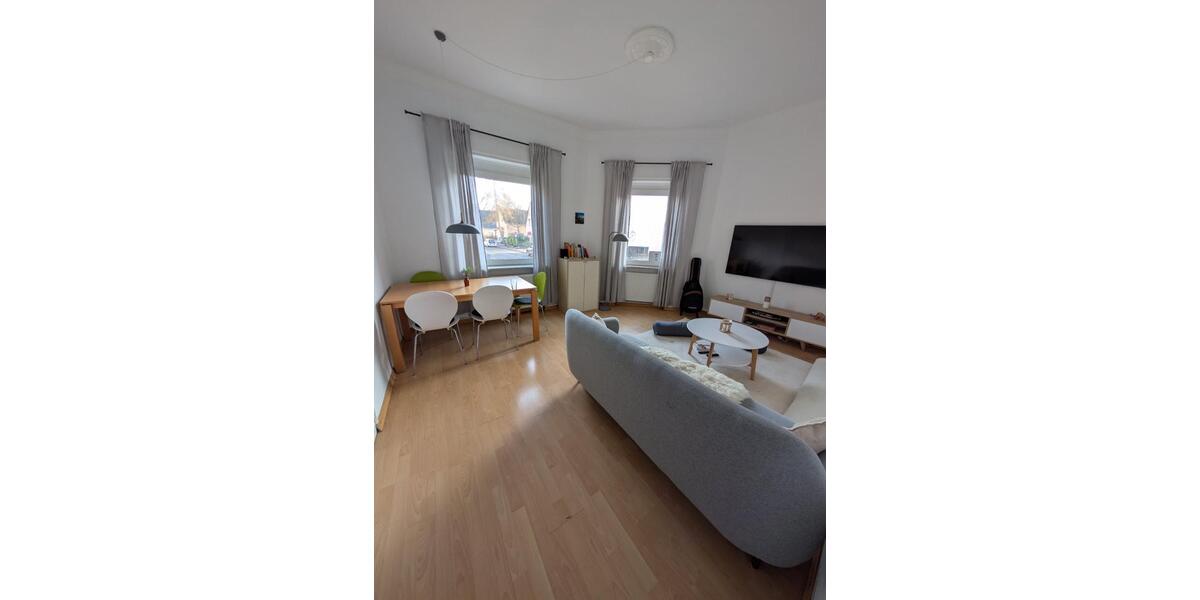 Großzügige helle Altbauwohnung - 4-Zi, zentrale Lage in Friedberg 40 zimmer