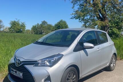 Toyota Yaris 27.300 km 11.500 &euro; Oberursel 61440