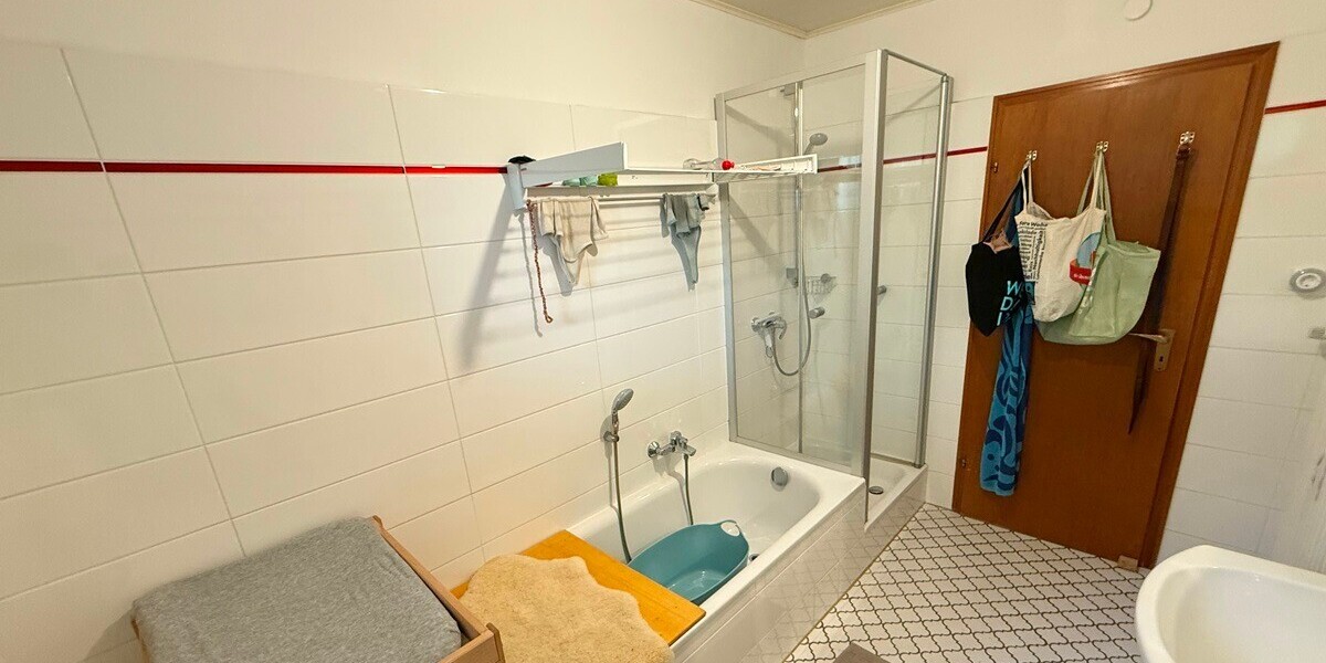 Hofheim: Attraktives 2 Familienhaus als Kapitalanlagen in Bestlage am Rosenberg - Zweifamilienhaus Hofheim | Angebot:26235324