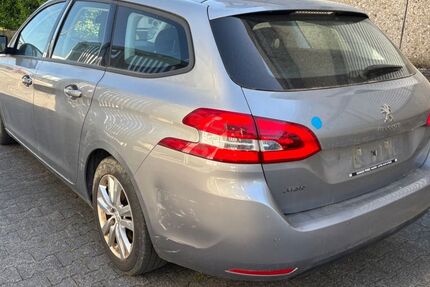 Peugeot 308 126.132 km 5.117 &euro; Frankfurt am Main 60389