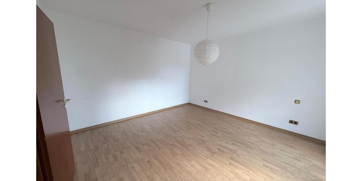 Maisonettenwohnung Bad Homburg vor der Höhe Gonzenheim - 2.5 Zimmer, 84 m&sup2;, 1.330&euro; | Angebot:25298615