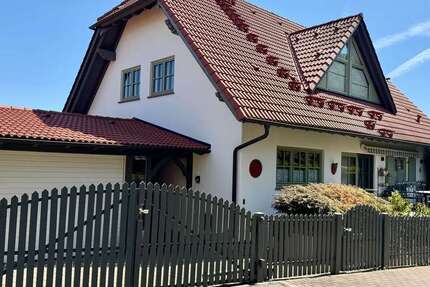 Haus Alzenau - 7 Zimmer, 242 m&sup2;, 2.300&euro; | Angebot:27418042