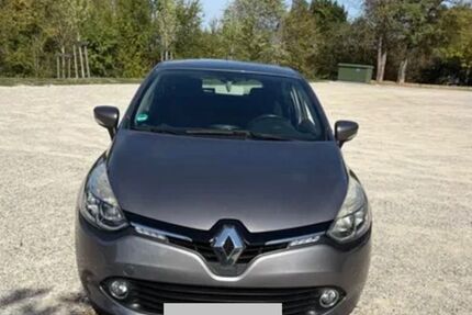 Renault Clio 79.000 km 4.250 &euro; Schwalbach 65824