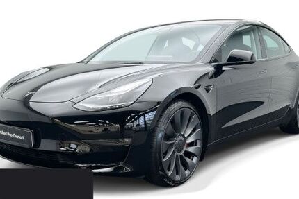 Tesla Model 3 35.214 km 33.700 € Hanau 63457