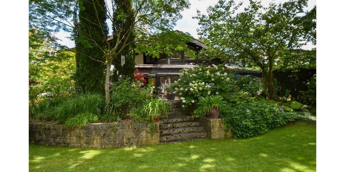 Einfamilienhaus Bad Homburg vor der Höhe / Dornholzhausen Dornholzhausen - 10 Zimmer, 568 m&sup2;, 3.600.000&euro; | Angebot:24909641