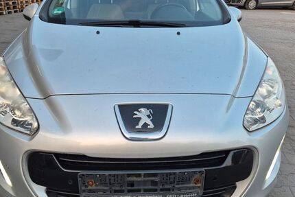 Peugeot 308 112.453 km 4.350 &euro; Dietzenbach 63128