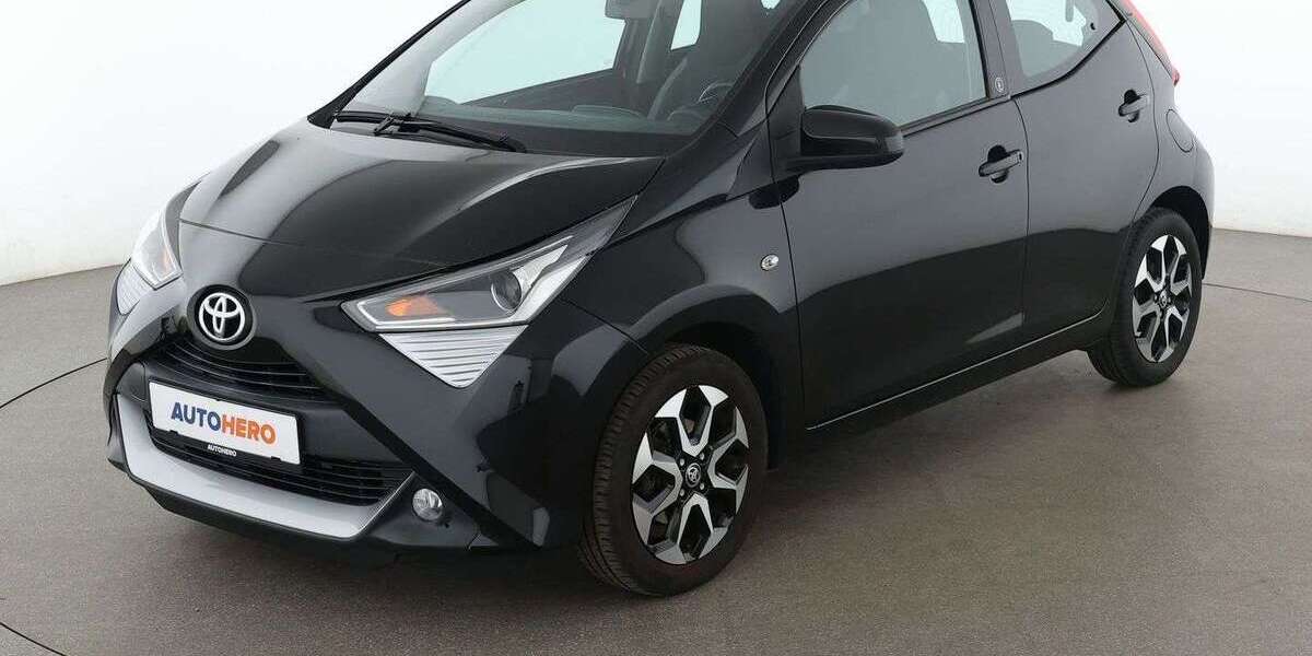 Toyota Aygo 28.163 km 13.880 &euro; Frankfurt am Main 65936