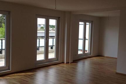 Haus Offenbach am Main Bieber - 3 Zimmer, 118 m&sup2;, 1.500&euro; | Angebot:26342870