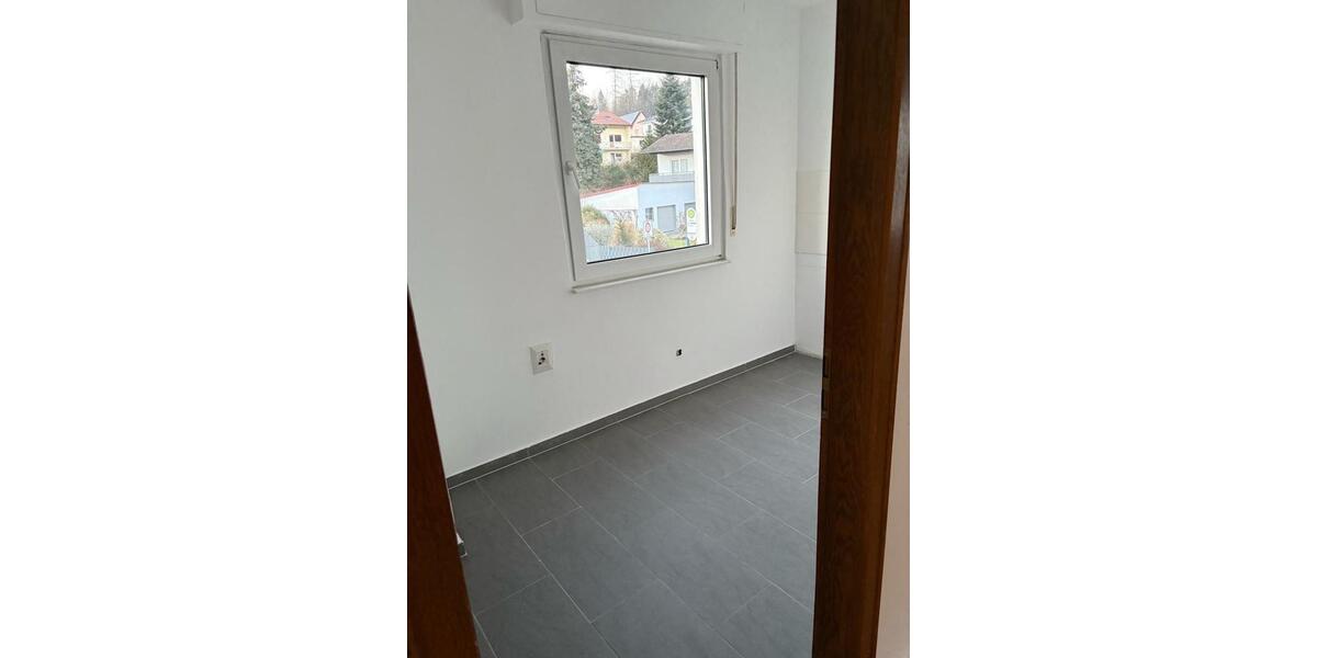 2 FamilienHaus zu vermieten für Familie oder Monteure 8 zimmer