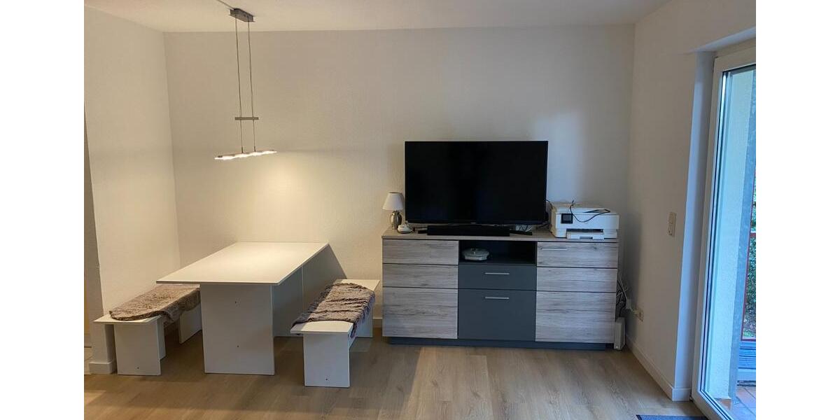 Exklusives Appartement mit Balkon und Einbauküche in der Mainaue 1 zimmer